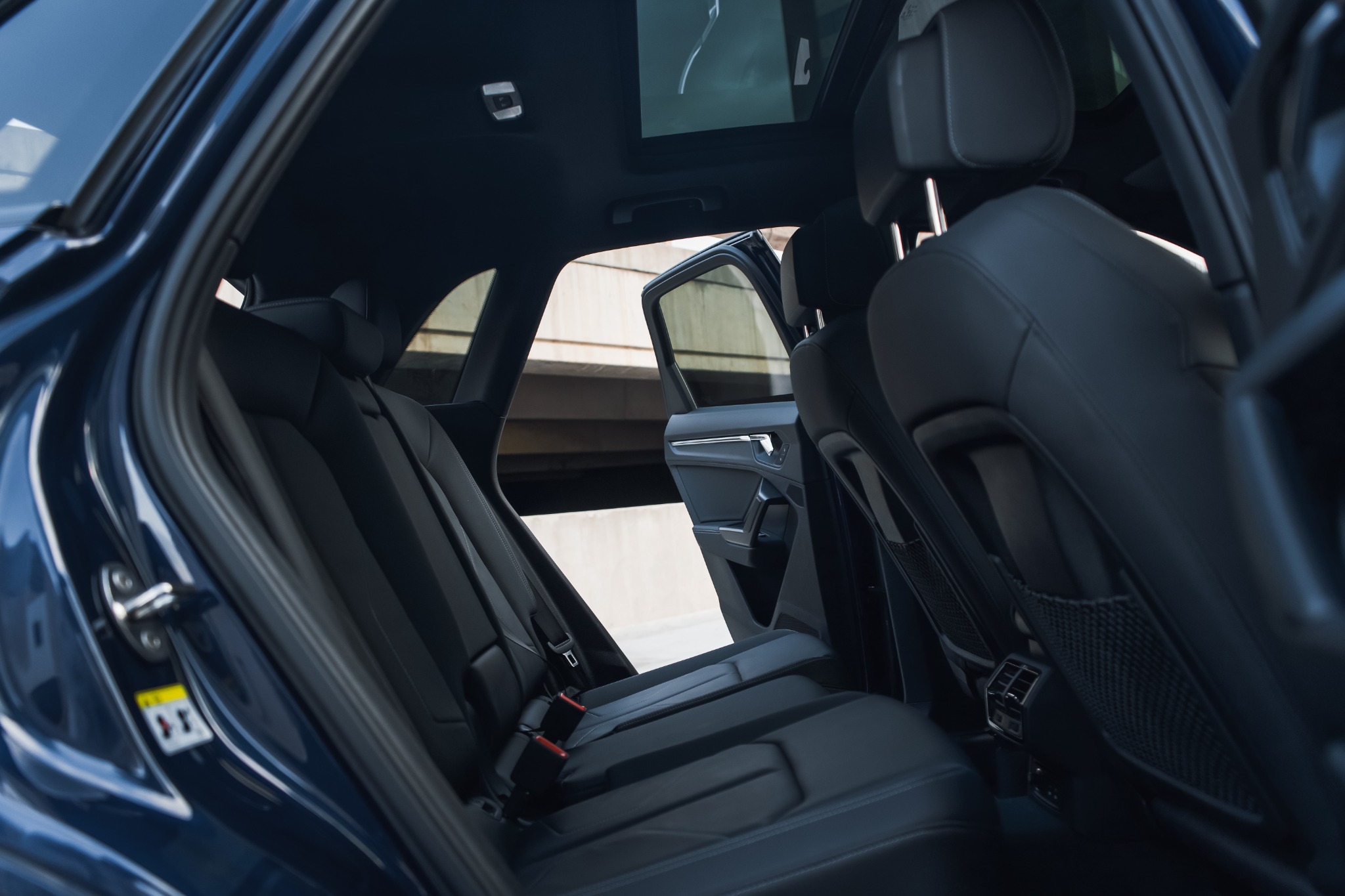 Audi Q3 gallery image 9