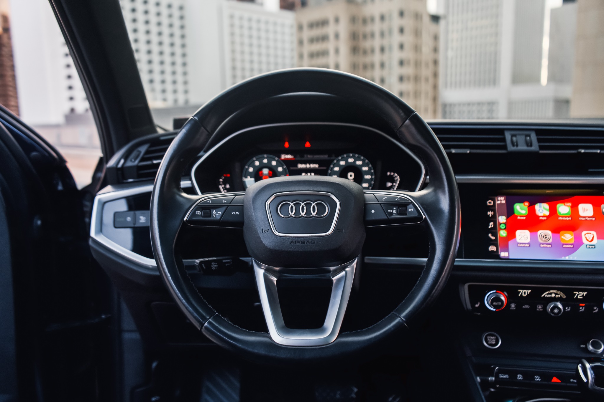 Audi Q3 gallery image 10