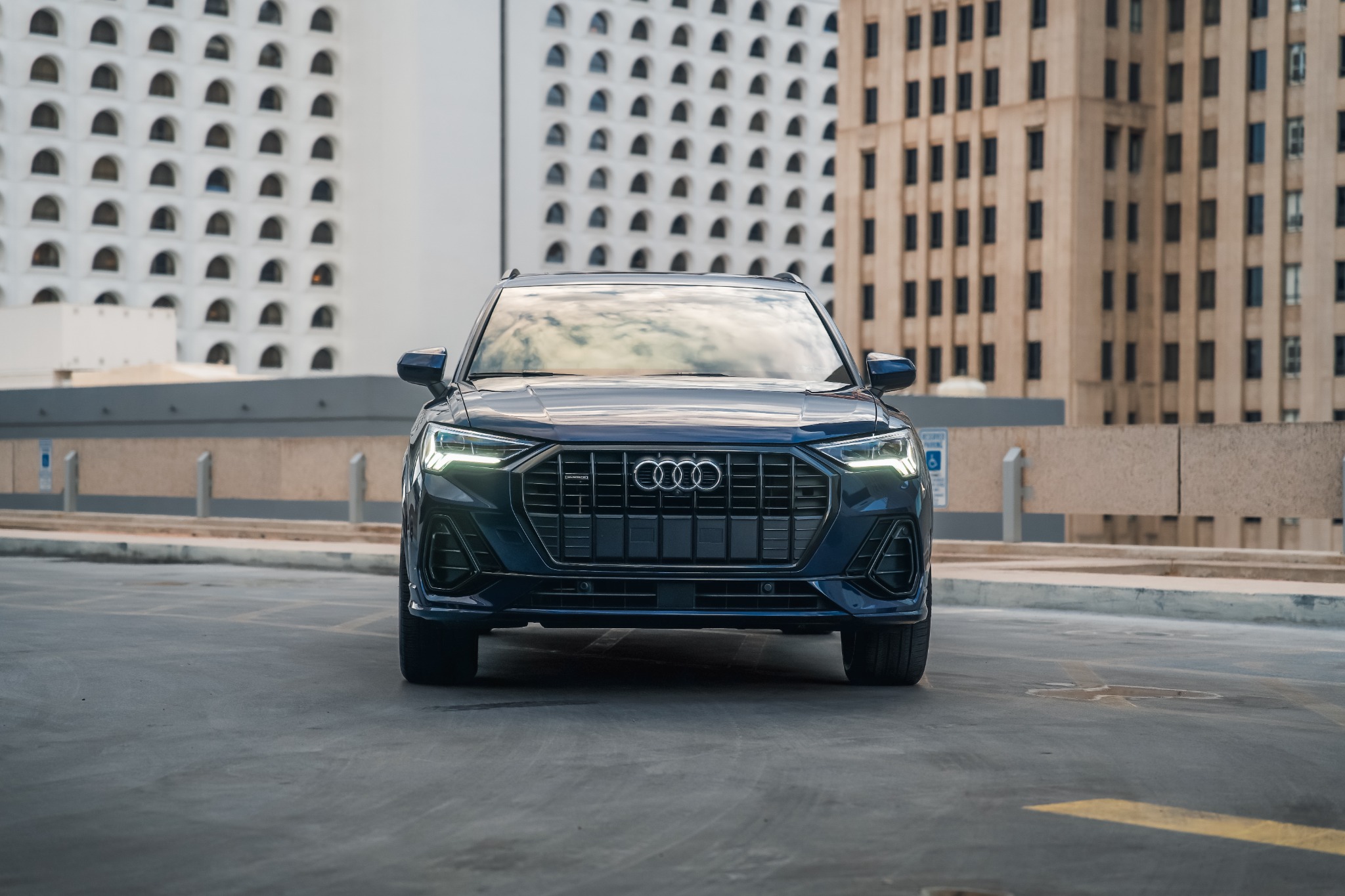 Audi Q3 gallery image 15