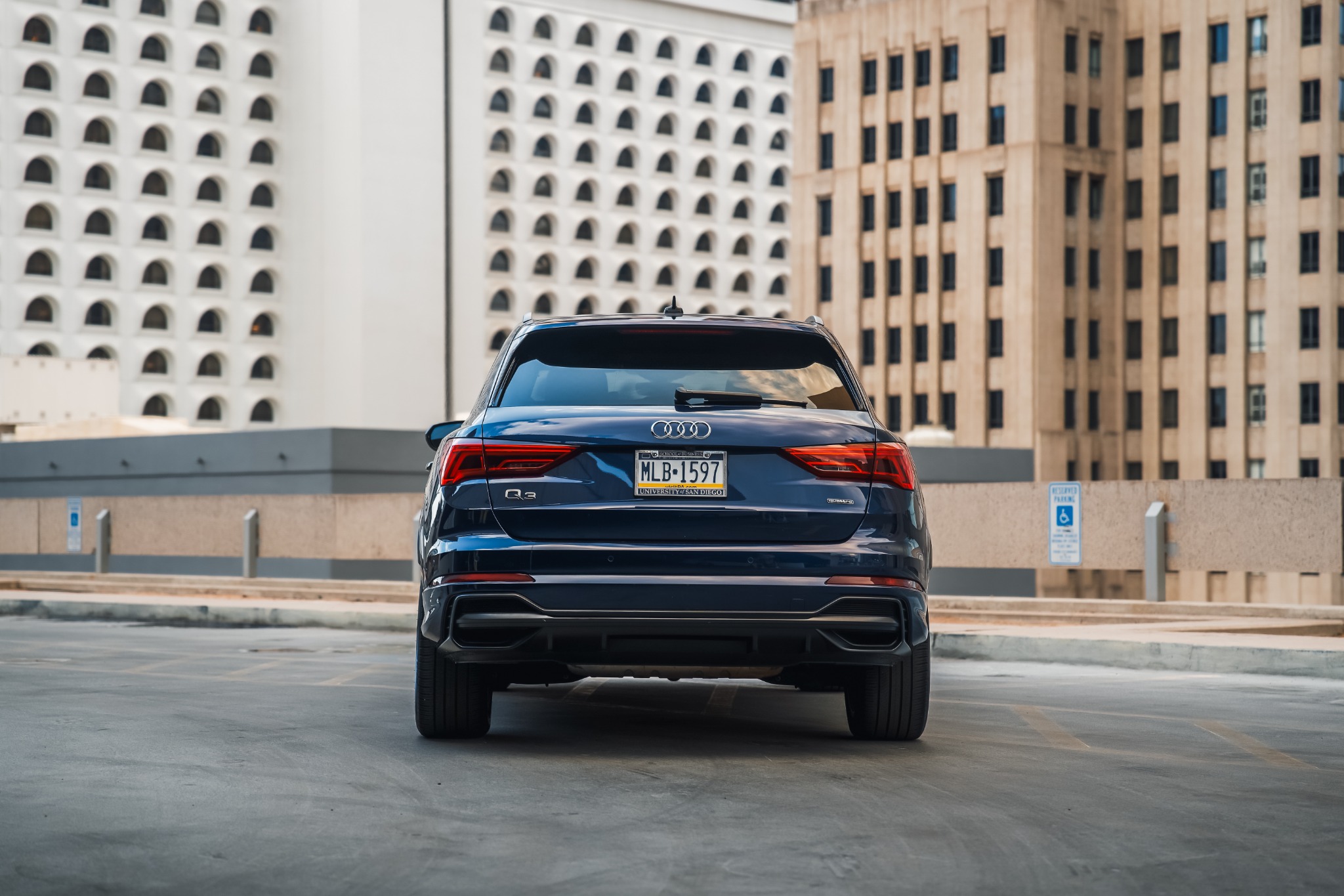 Audi Q3 gallery image 16