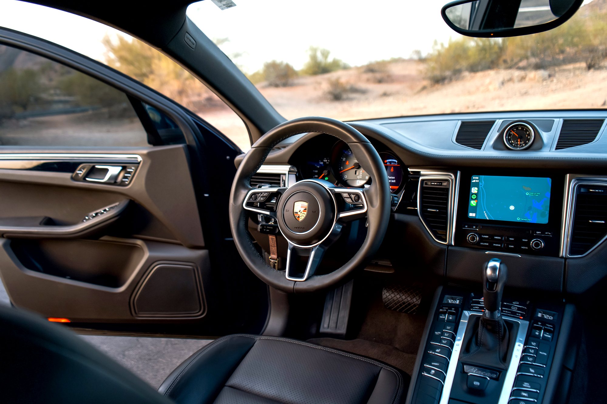 Macan photo 15
