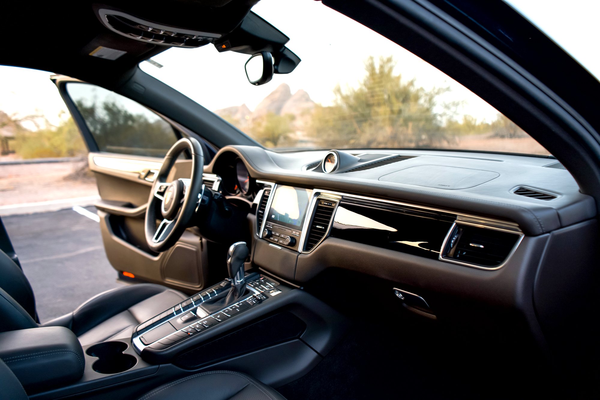 Macan photo 16
