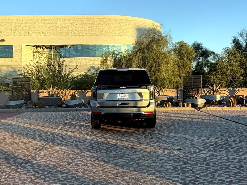 2026 Chevrolet Suburban photo 7