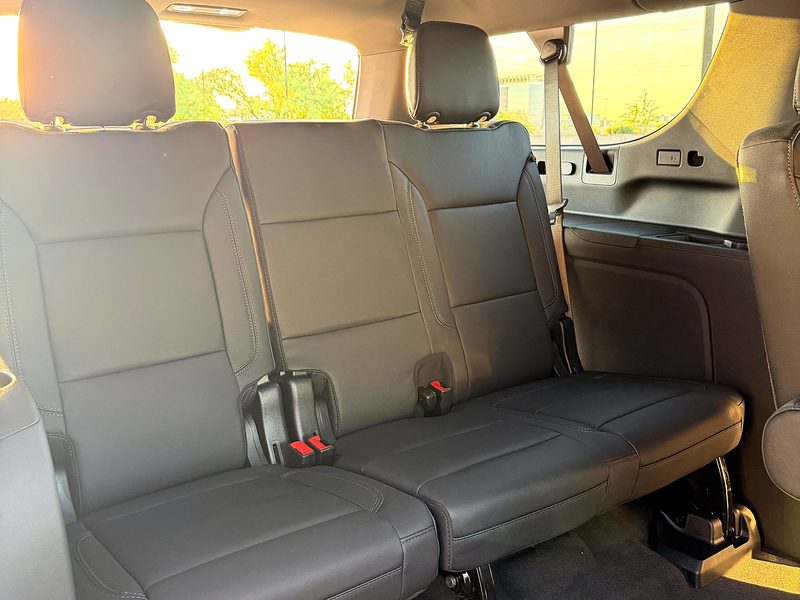 2026 Chevrolet Suburban photo 14