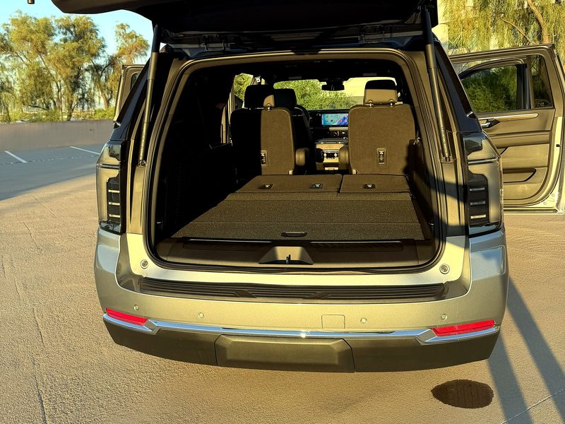 2026 Chevrolet Suburban photo 16
