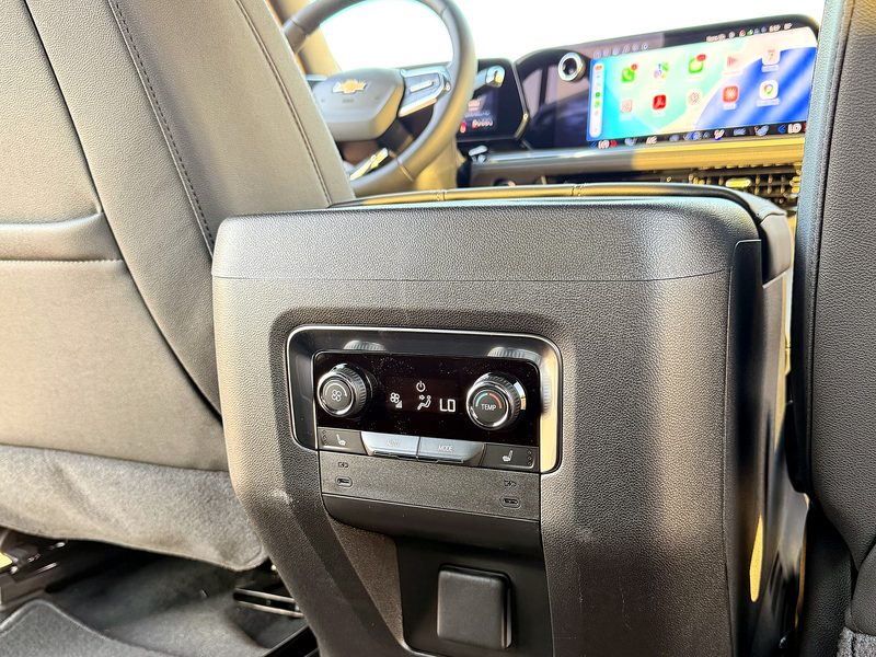 2026 Chevrolet Suburban photo 18
